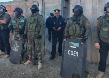 Dos detenidos y secuestro de elementos por robo agravado en Viedma