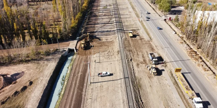 Avanza la obra de derivadores de la Ruta Provincial 65 en Cipolletti