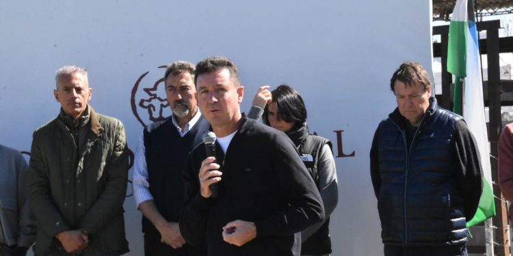 CHOELE CHOEL: Ramello cruzó a sectores políticos que usan a Choele como botín de campaña, por el reinicio la de la obra de las rotondas.