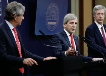 Gobierno lanzó el plan para incentivar el uso de dólares no declarados: elimina controles y modifica montos