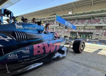 Franco Colapinto sufrió un principio de incendio en los frenos y terminó último en la FP1 del GP de España