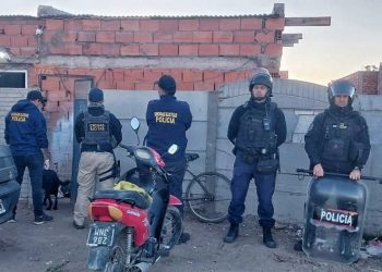 BAHIA BLANCA: Una persona fue aprehendida por tener droga para la venta y un arma de fuego