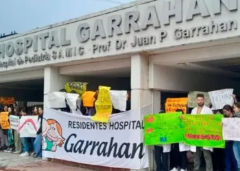 NACIONALES: Sigue el conflicto en el Hospital Garrahan: no hubo acuerdo tras reunión entre el Gobierno y los residentes