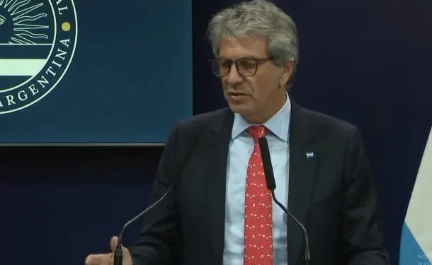 Las medidas que anunció ARCA para liberar el uso de los «dólares del colchón»