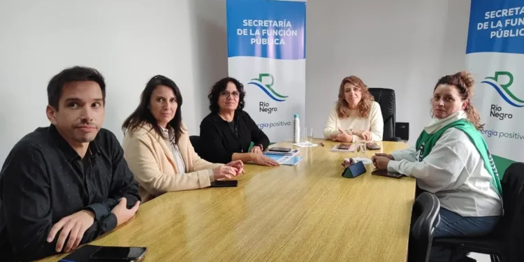 RIO NEGRO: El Gobierno Provincial presentó una propuesta salarial trimestral