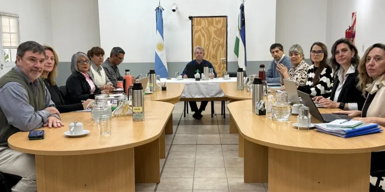 RIO NEGRO: Paritaria docente «Educación mantuvo un encuentro con el gremio UNTER»