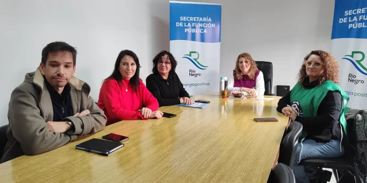 RIO NEGRO: Gobierno presentó una nueva propuesta salarial a ATE y UPCN