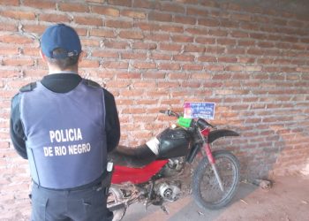 LUIS BELTRAN: Secuestran moto abandonada y detectan adulteraciones en cuadro y motor