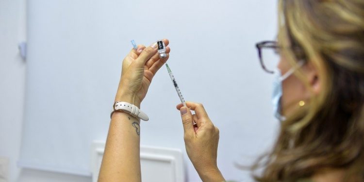 BAHIA BLANCA: Campaña de vacunación antigripal