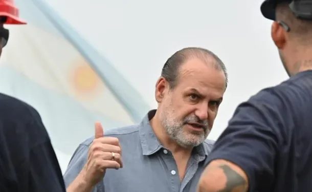 BAHIA BLANCA: El intendente rechazó el veto de Javier Milei: «Intentaré comunicarme directamente con el Presidente»  El presidente vetó la ley de Emergencia y le quitó a las víctimas del temporal los 200 mil millones de pesos que el Congreso había dispuesto para asistirlos.