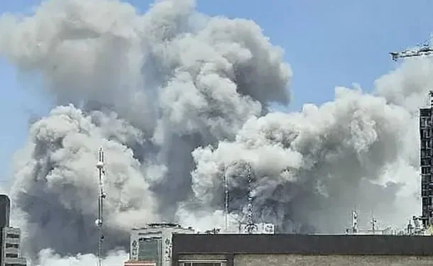 MUNDO: Irán dio por terminada la guerra con Israel tras 12 días de enfrentamientos  Masoud Pezeshkian habló de una “resistencia heroica” y acusó a Israel de ser un “enemigo terrorista”.