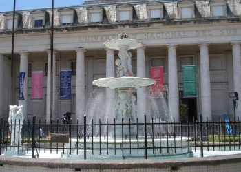 BAHIA BLANCA: Estudiar en la ciudad cuesta más de $800 mil por mes