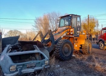 CHOELE CHOEL: Choele avanza firme en la recolección de chatarra y autos abandonados para mejorar la calidad de vida