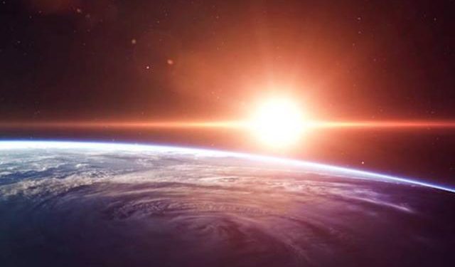 Este 22 de julio será uno de los días más cortos de la historia  La Tierra completará su rotación 1,34 milisegundos más rápido de lo habitual. Científicos evalúan la posibilidad de aplicar por primera vez un “segundo intercalar negativo” en relojes atómicos si esta tendencia continúa