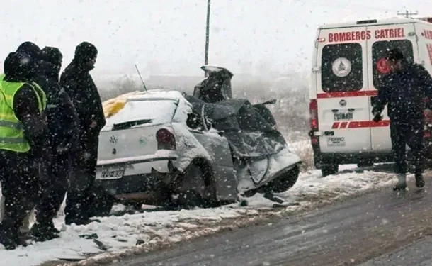 RIO NEGRO: Cuatro muertos en un choque frontal sobre la Ruta Nacional 151  Las víctimas son dos mujeres adultas y dos menores (una nena y un varón), que se dirigían a una fiesta de cumpleaños cuando impactaron contra un camión.