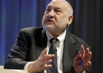 NACIONALES: El Nobel de Economía Joseph Stiglitz vaticinó que Argentina «está en la puerta de otra crisis»
