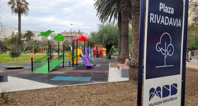 BAHIA BLANCA: La nueva zona de juegos de la plaza Rivadavia ya está lista para disfrutar  Finalizaron las obras de puesta en valor que se ejecutaron en la zona de juegos de la plaza Rivadavia.