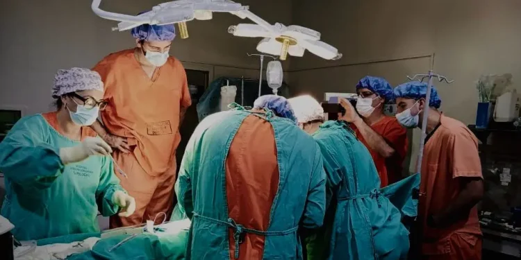 Río Negro llegó a 18 trasplantes de córneas  En lo que va de agosto se realizaron dos trasplantes de córneas en el Sanatorio Juan XXIII de General Roca. Asimismo, se llevaron adelante un operativo en el Hospital Zonal "Ramón Carrillo" de Bariloche y otro en el Hospital "Pedro Moguillansky" de Cipolletti.