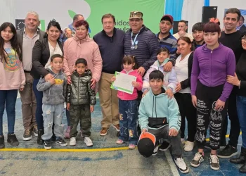 Emotivo homenaje a ex soldados de Malvinas de Villa Regina y la zona