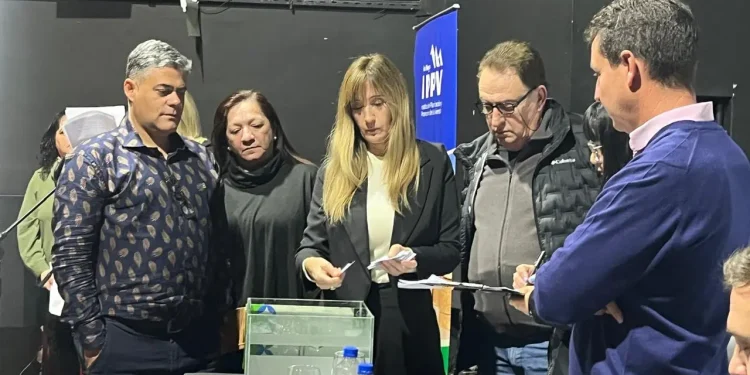 CHOELE CHOEL: Este viernes finaliza el plazo de impugnación por los lotes  El Instituto de Planificación y Promoción de la Vivienda (IPPV) abrió este plazo a partir de la publicación en el Boletín Oficial de la Provincia del listado de beneficiarios del sorteo de 112 lotes del programa “Suelo Urbano".