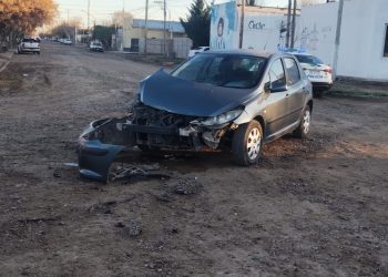 CHOELE CHOEL: Choque en la esquina de Villegas y Namuncurá