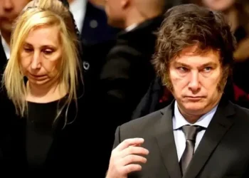 NACIONALES: El escándalo de corrupción del gobierno de Javier Milei es noticia en los medios internacionales