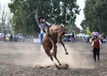 LUIS BELTRAN: Se suspendió la jineteada por condiciones climáticas adversas