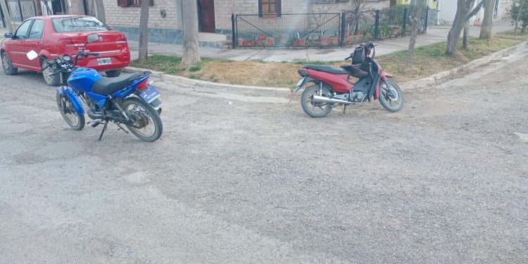 LUIS BELTRAN: Accidente de tránsito ocurrido en la intersección de calles Chacabuco y Belgrano.  Personal de la Comisaría 19 de Luis Beltrán tomó intervención este lunes a las 17:24 horas, a raíz de un accidente de tránsito ocurrido en la intersección de calles Chacabuco y Belgrano.