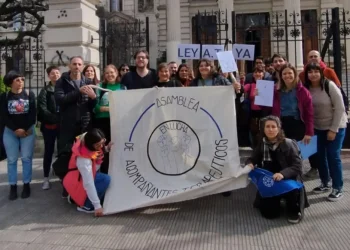 Acompañantes terapéuticos celebraron el avance de la ley que los reconoce: “Pusimos en palabras todo nuestro trabajo”