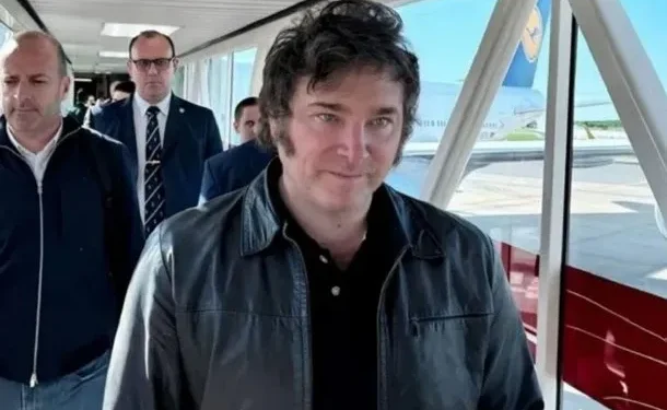 Milei inicia una nueva gira en Estados Unidos: la agenda  Tras el anuncio del auxilio de Estados Unidos, el Presidente emprende el nuevo viaje internacional, donde busca reunirse con Donald Trump y la titular del FMI.