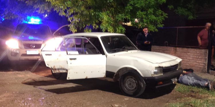 RIO COLORADO: Policía frustró intento de tres jóvenes que quisieron escapar de un control