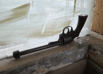 RIO COLORADO: Daño y abuso de armas