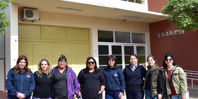 LUIS BELTRAN: Comisaría de Familia: Finalizaron talleres ESI impulsados por la Mesa de Género  La Mesa de Género Interinstitucional de Luis Beltrán, integrada por la Comisaría de la Familia, la Dirección de Mujeres, Géneros y Diversidad de la Municipalidad, la SENAF y el Hospital Fernando Rocha, culminó el ciclo 2025 de talleres de Educación Sexual Integral (ESI) desarrollados durante los meses de agosto y septiembre.