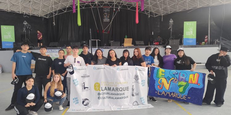 LAMARQUE: La delegación de Lamarque se encuentra desde hoy a la mañana en la localidad balnearia de Las Grutas, participando en la final provincial de los Encuentros Culturales Rionegrinos  Estarán allí hasta el día 23 de octubre.