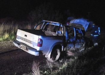 CHIMPAY: Perdidas totales en una camioneta por un incendio