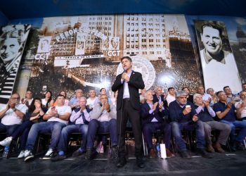 Kicillof en el acto de la CGT: “Militamos como si fuese la última elección de la historia”