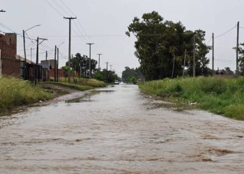 BAHIA BLANCA: Las lluvias generaron diversos inconvenientes en distintos sectores de la ciudad