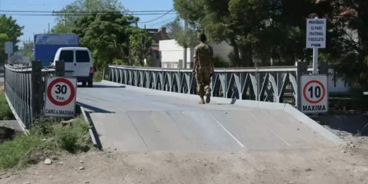 Dziakowski largó la bronca por el cobro de los puentes modulares de Bahía Blanca  Una diputada de la Sexta encendió las alarmas en la Legislatura por el cobro del alquiler de dos puentes a Bahía Blanca que mitigaron algunos efectos de la inundación.