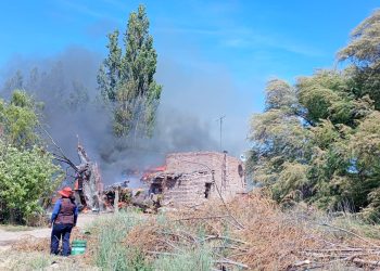 LUIS BELTRAN: Incendio desatado en una vivienda del área peri urbana de la localidad