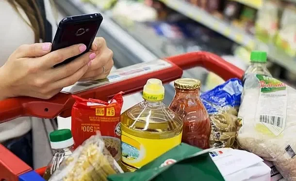 Se desploma el consumo hasta en los supermercados: los números de septiembre Las compras de los productos básicos bajaron un 3,7% en comparación con el mes anterior, lo que refleja la dificultad de la gente para mantener el nivel de vida.