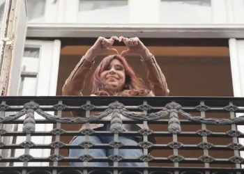 Denunciaron a Javier Milei tras admitir que fue él quien tomó la decisión de poner presa a Cristina Kirchner