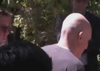 Allanaron la casa de José Luis Espert por su vínculo con Fred Machado: qué se llevaron