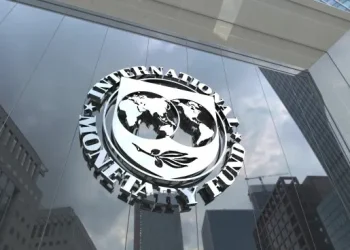 El FMI proyecta menos crecimiento y más inflación para Argentina