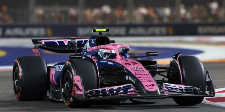 Colapinto pagó caro la estrategia de Alpine y terminó 16° en el Gran Premio de Singapur El piloto argentino había tenido un gran inicio, pero una parada temprana y la apuesta fallida al safety car arruinaron sus chances de sumar puntos en Marina Bay.