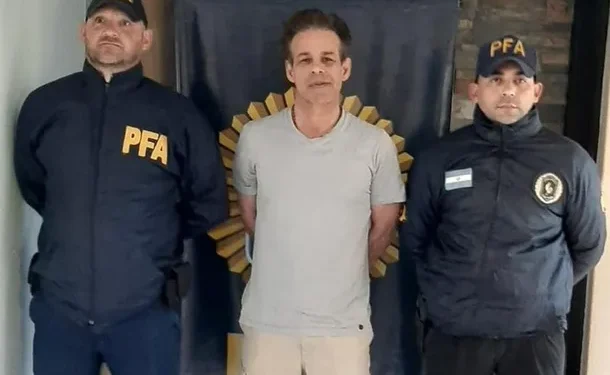 Fred Machado antes de su extradición: «Si yo hablo, se cae el país»  Antes de ser enviado a Estados Unidos, el empresario dio una extensa entrevista en la que habló de sus presuntos vínculos con José Luis Espert y otros funcionarios.