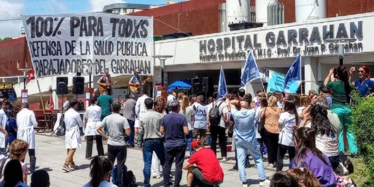 Piden que Milei destine al Garrahan los $15 mil millones previstos para reimprimir boletas La diputada del radicalismo, Belén Malaisi, presentó un proyecto para exhortar al gobierno de Milei a invertir en el Garrahan el monto que iba a ser destinado a la reimpresión de boletas.