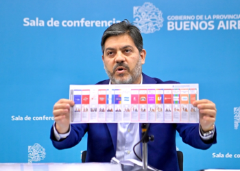 Carlos Bianco: “Por ley los resultados deberían estar a las 21 horas”