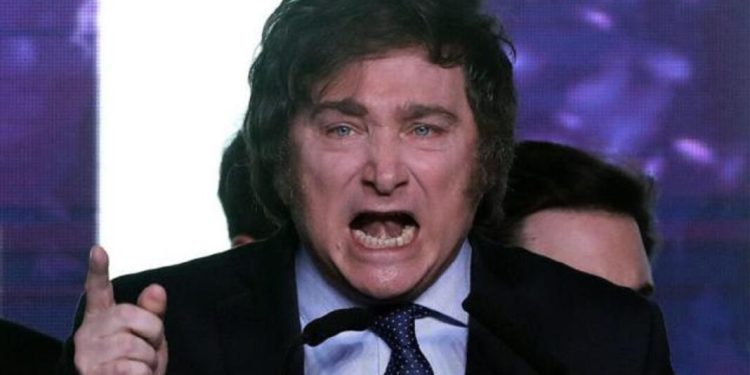 Milei se bajó del cierre de campaña en provincia de Buenos Aires En la última semana de cara a las elecciones, el presidente Javier Milei se baja del cierre de campaña en la provincia de Buenos y le suelta la mano a Diego Santilli.