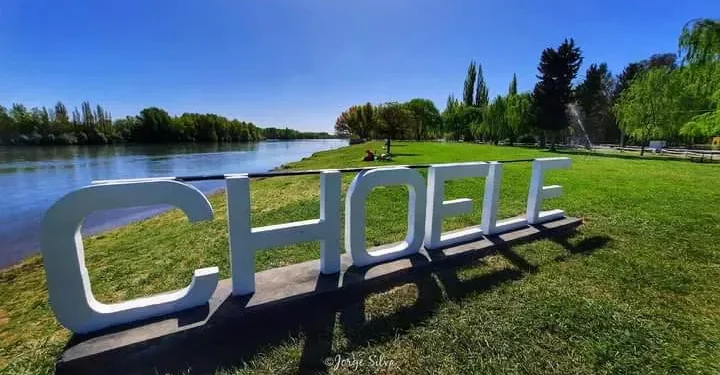 CHOELE CHOEL: La Comisaría 8va de Choele Choel informa que aquellas personas que por algún motivo se vean impedidas de hacer emisión de voto, podrán hacer la constancia en dicha unidad policial hasta las 18 horas.