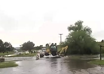 VILLA VENTANA: Se inundó el ingreso y un sector de la Ruta 72
